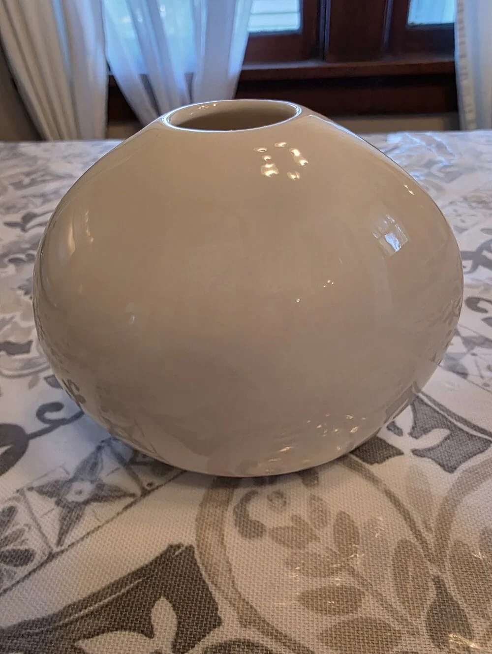 Crate & Barrel White Bean Vase 4
